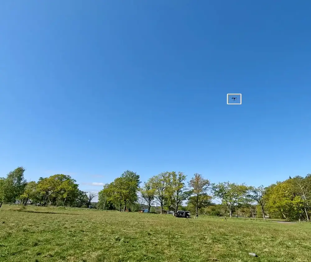 Object-tracking-drone-ground-2